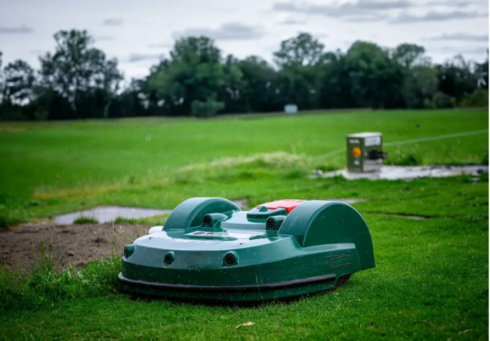 Robot tondeuse professionnelle: lequel choisir?